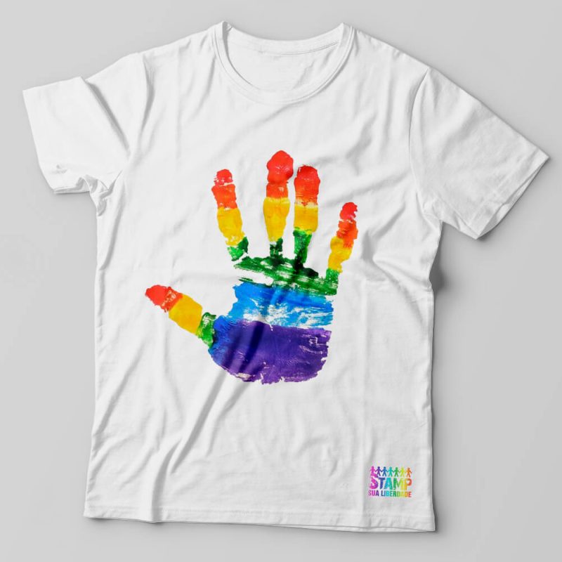 Camiseta Hand Rainbow