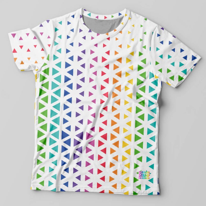 Camiseta Mosaico Triângulos Branca